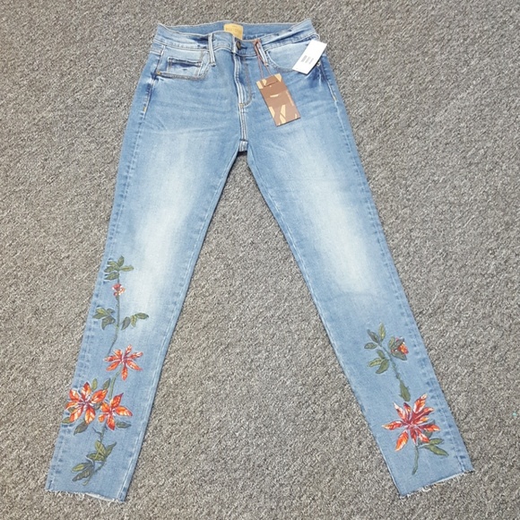 Anthropologie Denim - Driftwood JACKIE Embroidered Jeans NWT